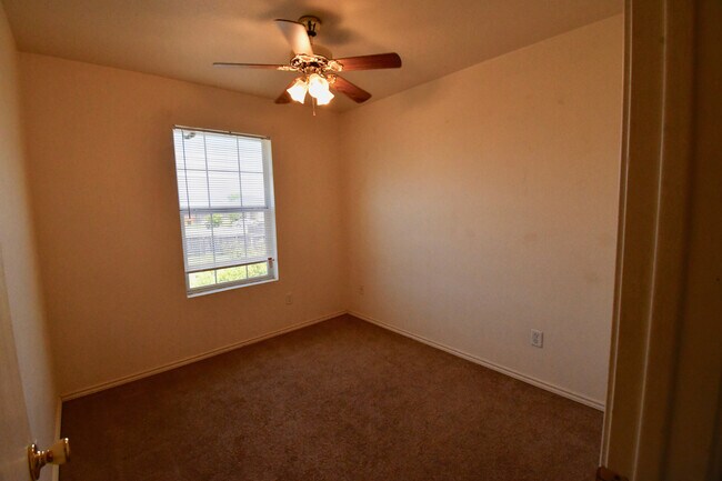 Building Photo - 4003 Doraine Ct