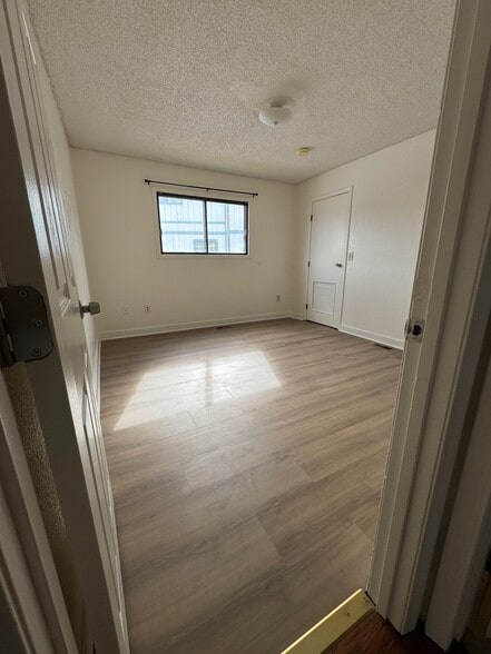 Building Photo - 3421 Pussywillow St