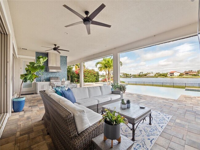 Building Photo - 15501 Panther Lake Dr