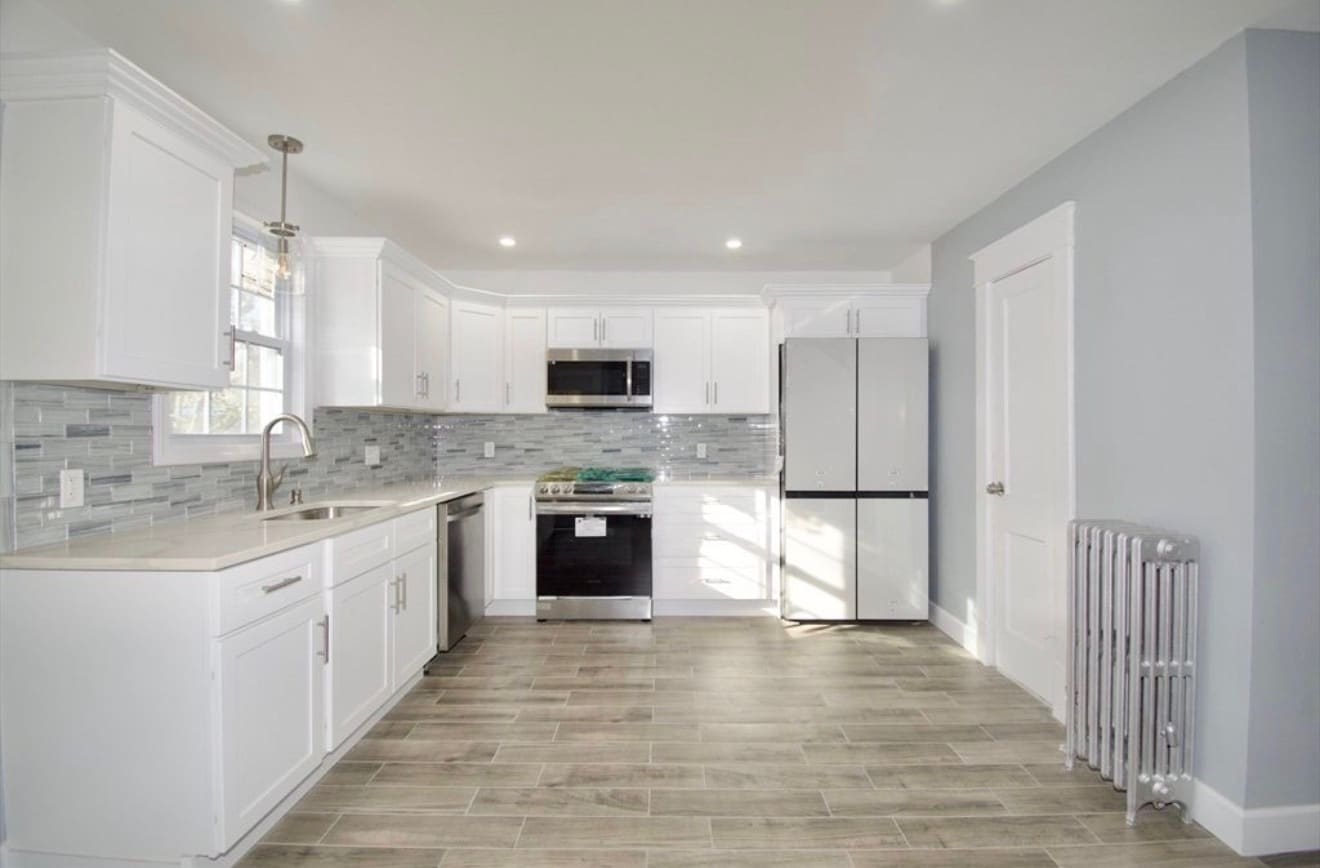 Building Photo - 158 Gilbert Ave