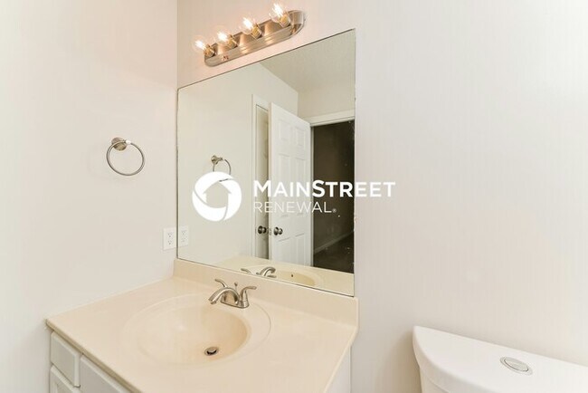 Building Photo - 3 Bedroom Pet-Friendly Home in KNOXVILLE, ...