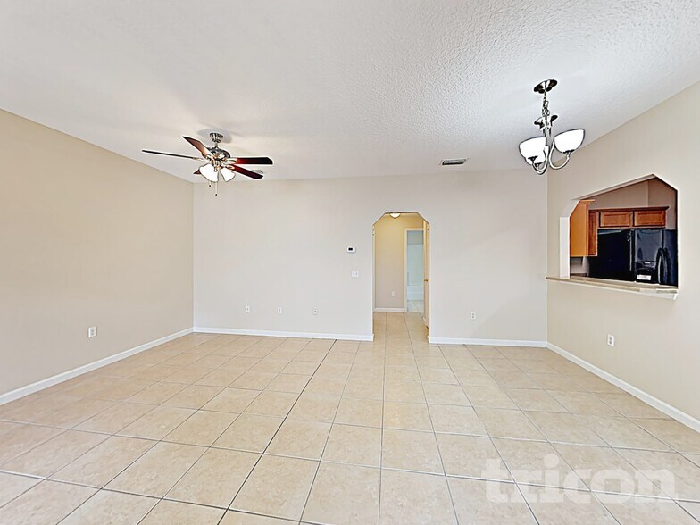 Building Photo - 5555 Village Pond Cir