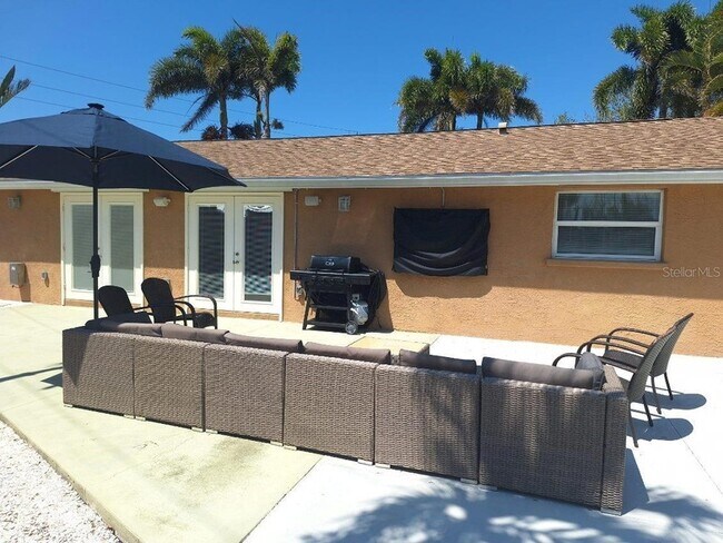 Building Photo - 1203 Lyric Ln