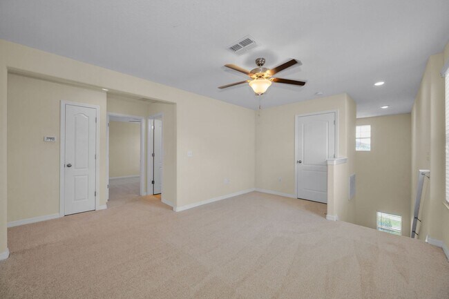 Building Photo - Beautiful Trinity Lakes 5 bedroom 3.5 Baths