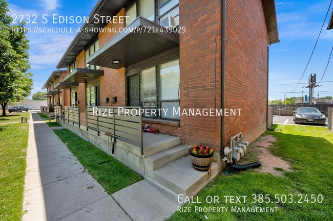 Building Photo - 2732 S Edison St