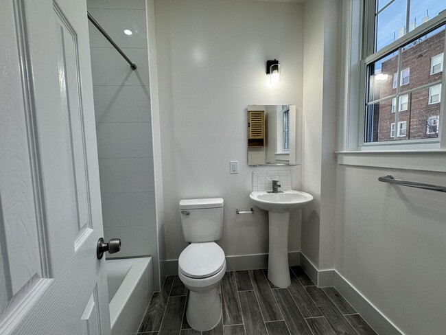 Building Photo - 48 Jefferson Ave