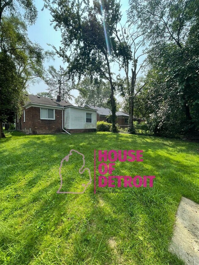 Building Photo - Beautiful 3 Bedroom Single Family ~Summer ...