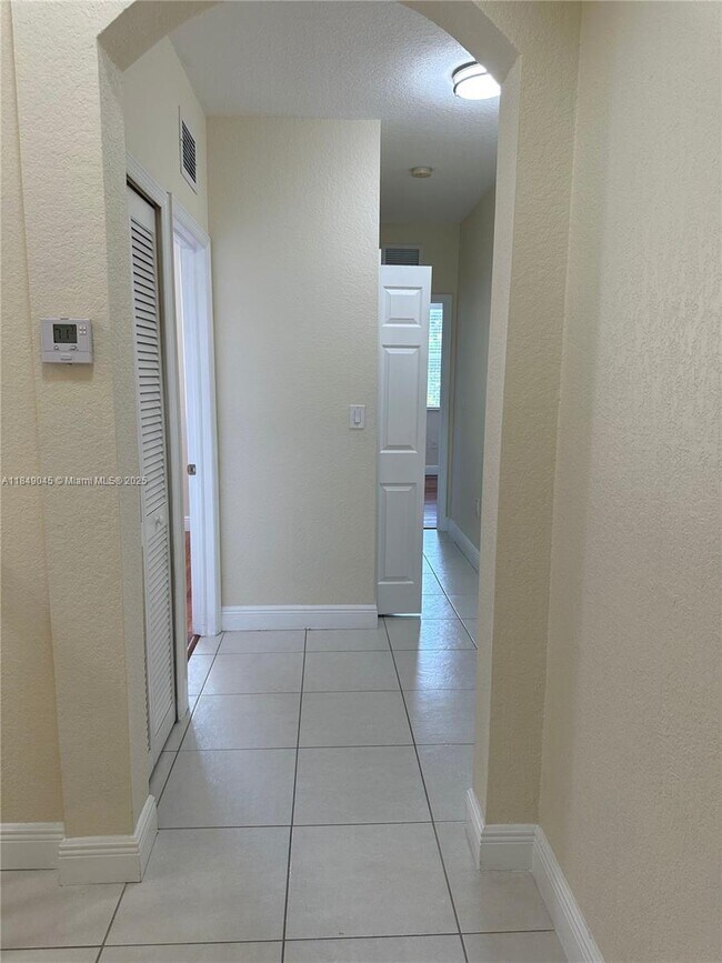 Building Photo - 12488 SW 126th Ave