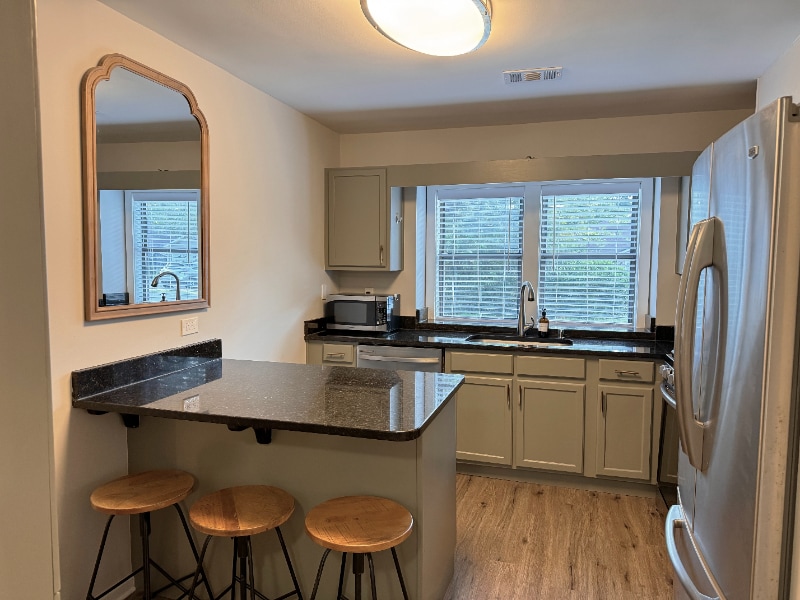 Building Photo - 1141 Berkley Dr SE