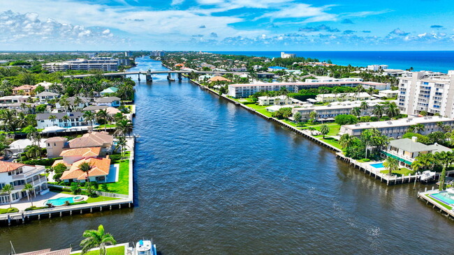 Building Photo - 953 Banyan Dr