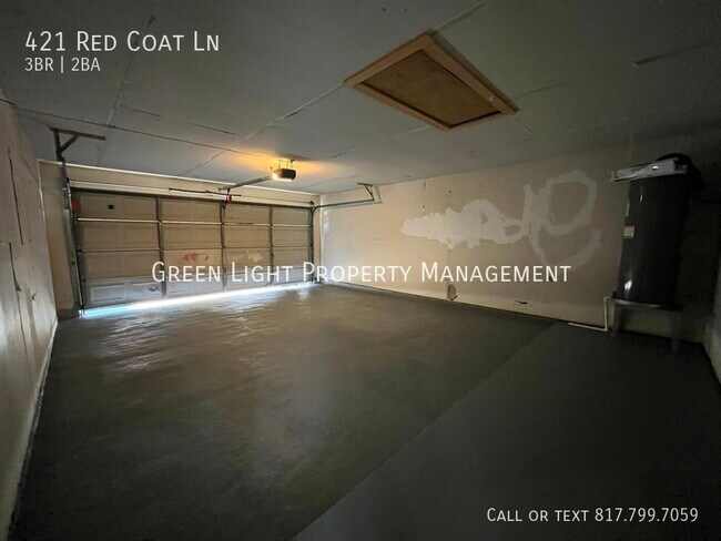 Building Photo - 421 Red Coat Ln