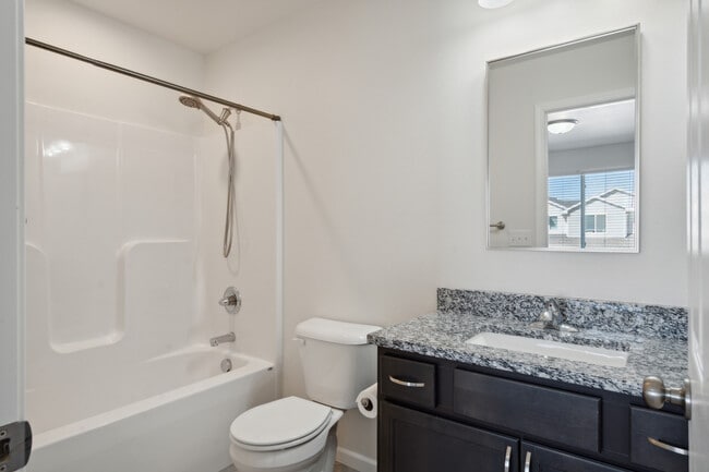 Building Photo - 1275 Exchange St