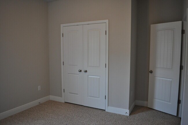 Building Photo - 493 Cocobolo Dr
