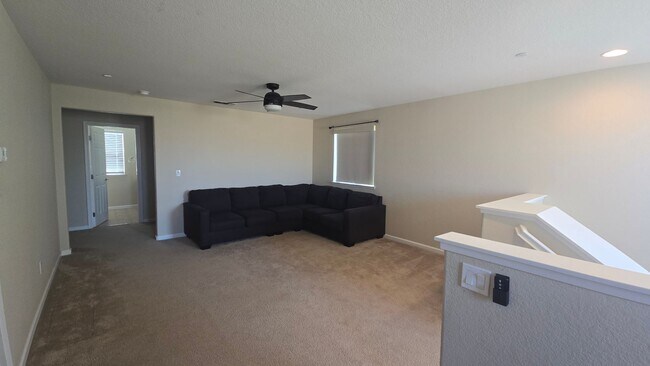 Building Photo - 1443 Greenbrier Dr