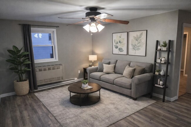 Building Photo - 159 Auburn St