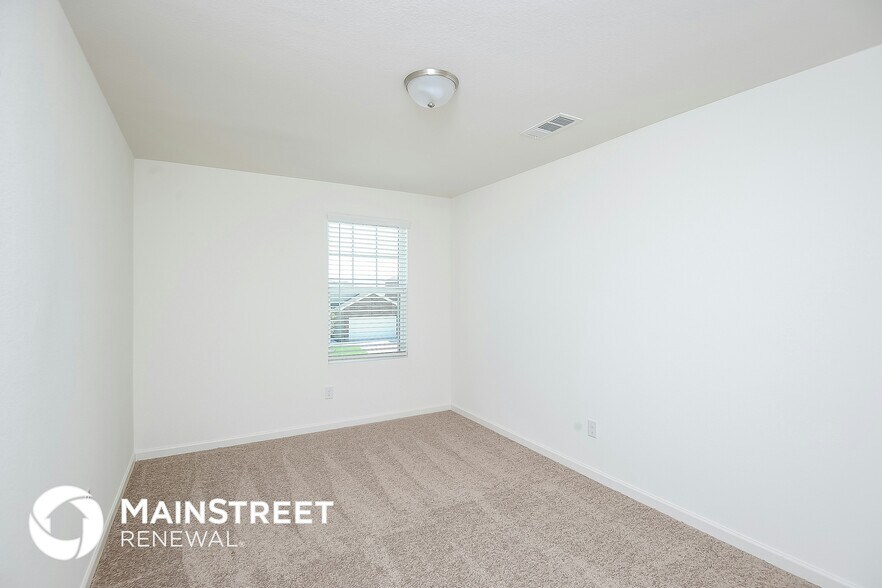 Building Photo - 505 Canoe Way