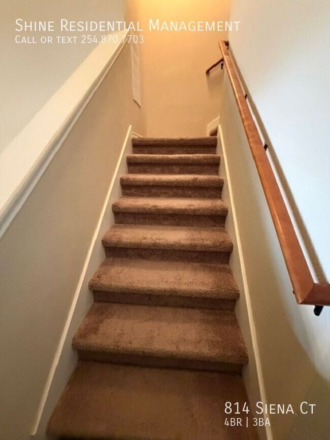 Building Photo - 814 Siena Ct