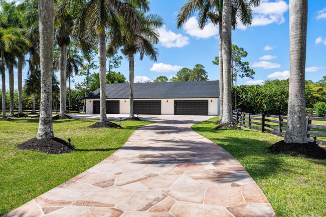 Building Photo - 6186 Duckweed Rd