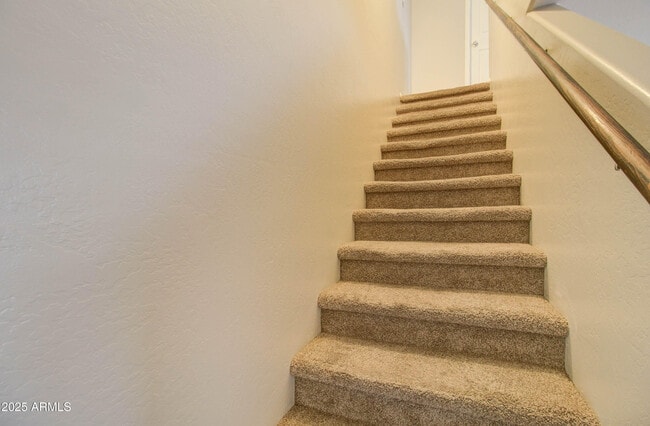 Building Photo - 2311 E Hartford Ave