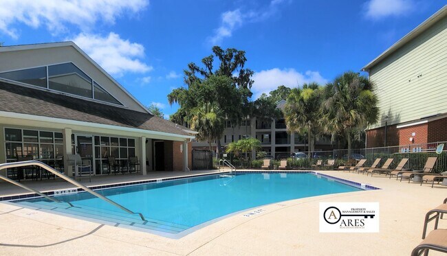 Building Photo - 1 bedroom 1 bathroom condo, 2nd floor