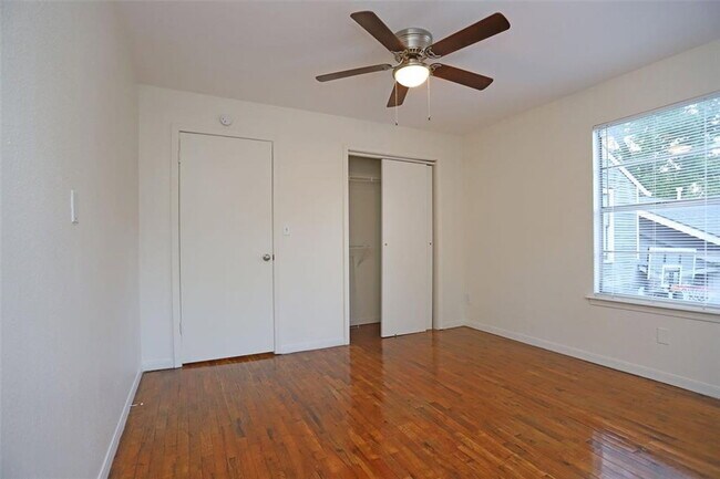 Building Photo - 701 1/2 Highland Street