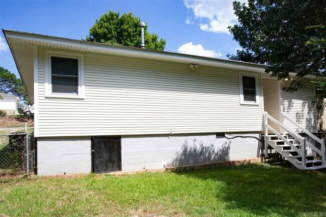Building Photo - 5113 Allen St