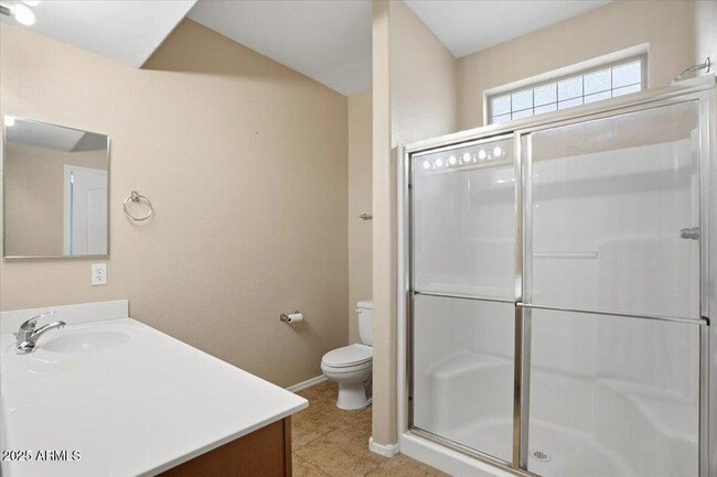 Building Photo - 2401 E Rio Salado Pkwy