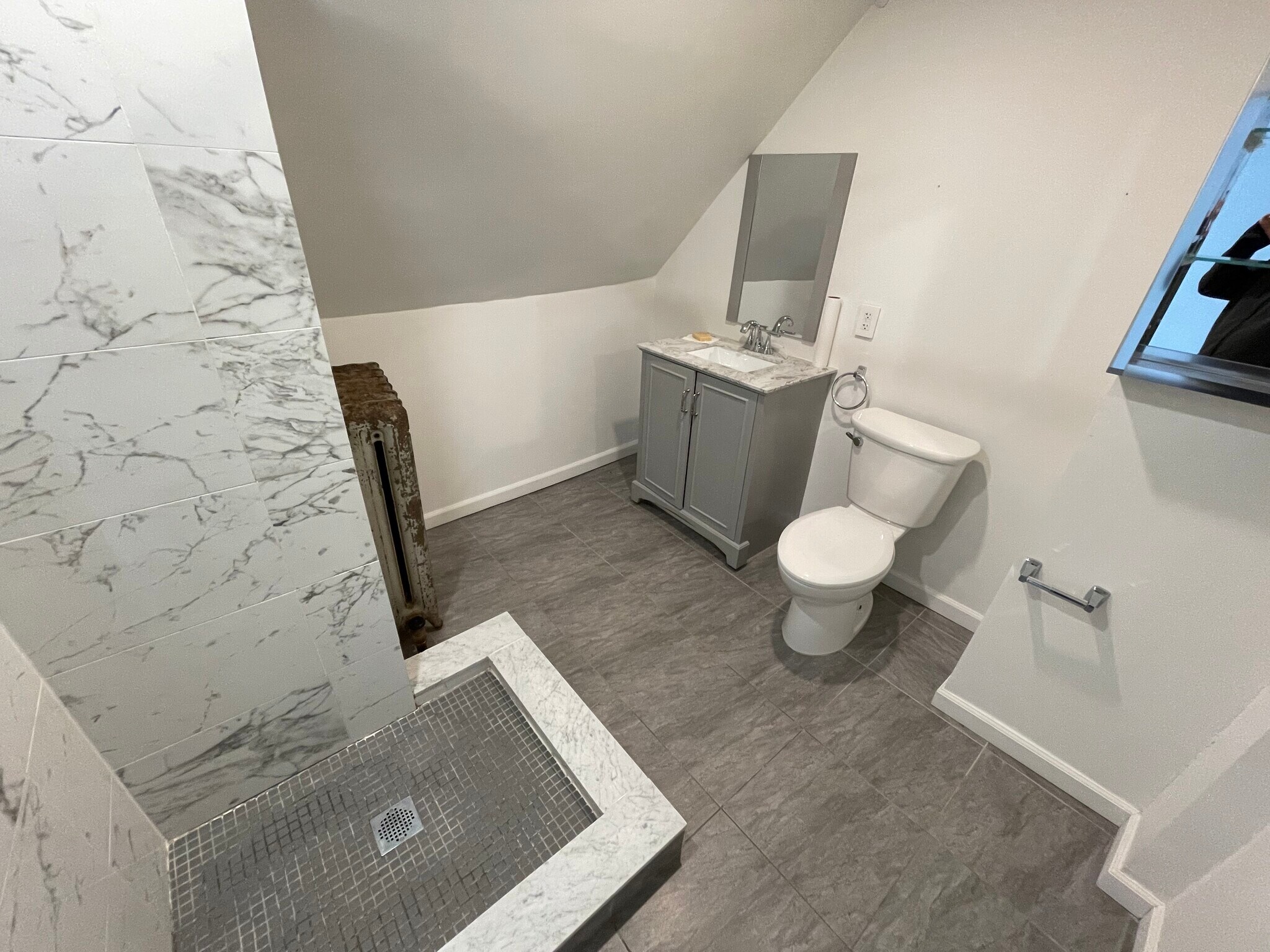 Building Photo - 922 Richmont St