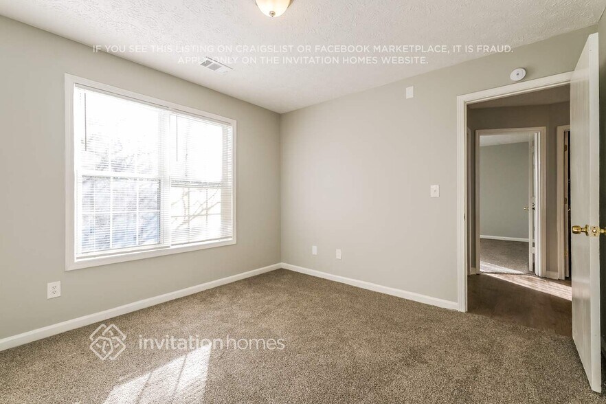 Building Photo - 2314 Kissing Tree Ln SE