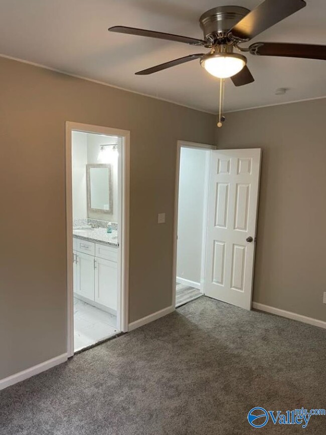 Building Photo - 13584 Garden Way