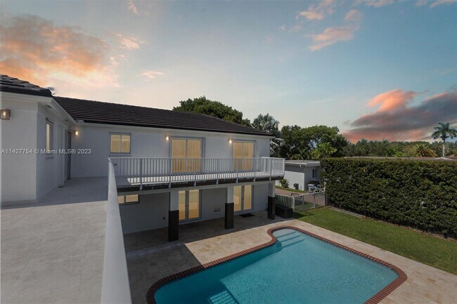 Building Photo - 6300 SW 144th St