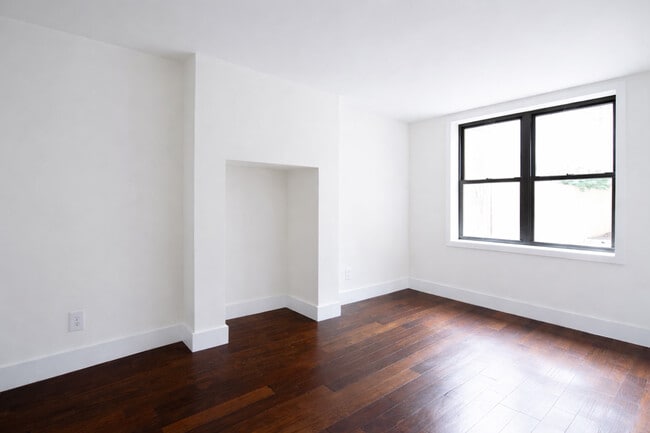 Building Photo - 751 Quincy St