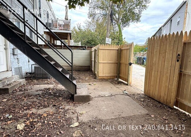 Building Photo - 1721 Minnesota Ave SE