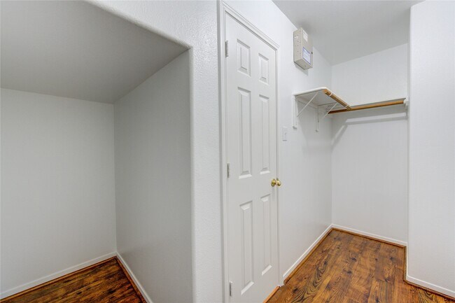 Building Photo - 24626 Cornell Park Ln