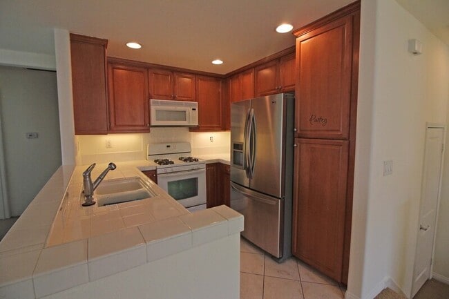Building Photo - 28440 Mirabelle Ln