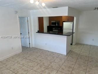 Building Photo - 6040 Shaker Wood Cir