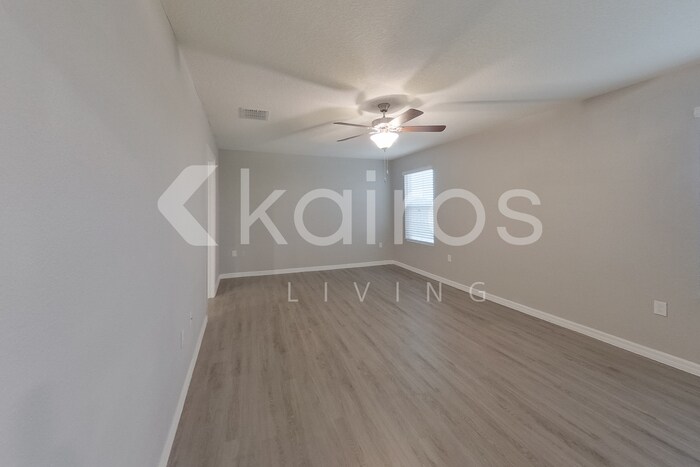 Building Photo - 8515 SW 43rd Ter