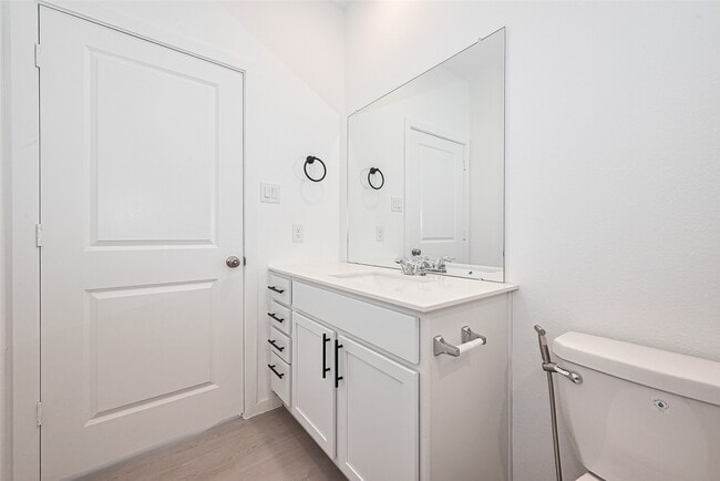 Building Photo - 26615 Coast Redwood Dr