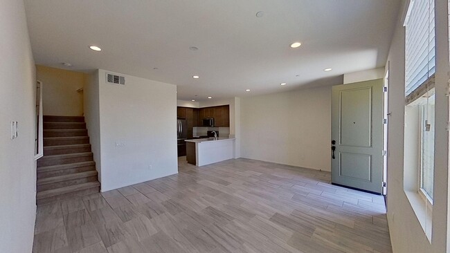 Building Photo - Large 2 Bedroom Townhome at The Village, L...