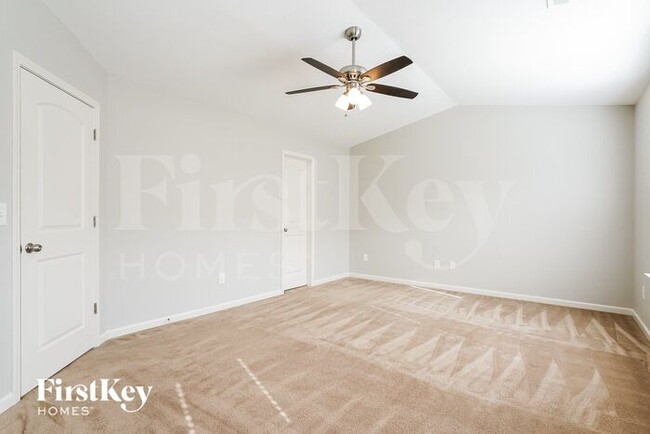 Building Photo - 5429 Sky Hill Dr