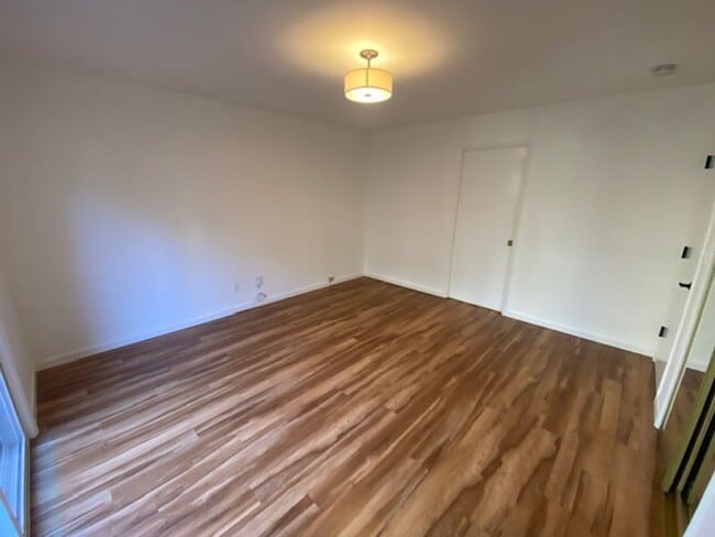 Building Photo - Charming Monterey Home