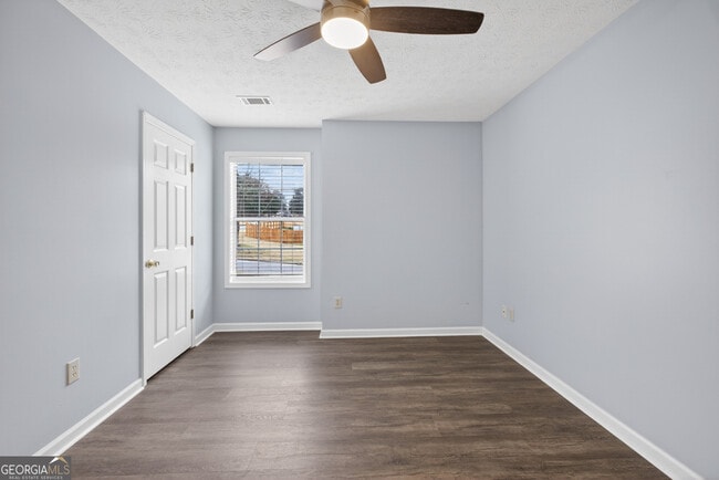 Building Photo - 5205 Maltdie Ct NE