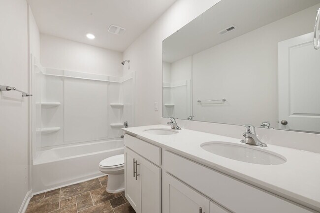 Building Photo - 206 Marathon Ln