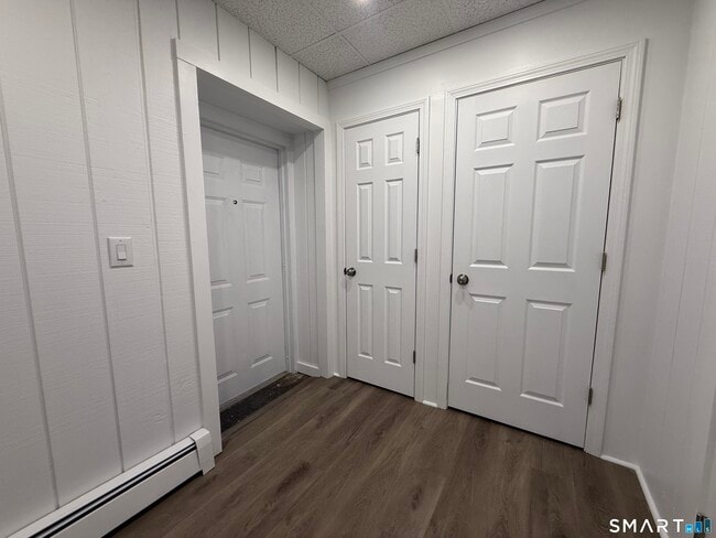 Building Photo - 156 Garfield Ave