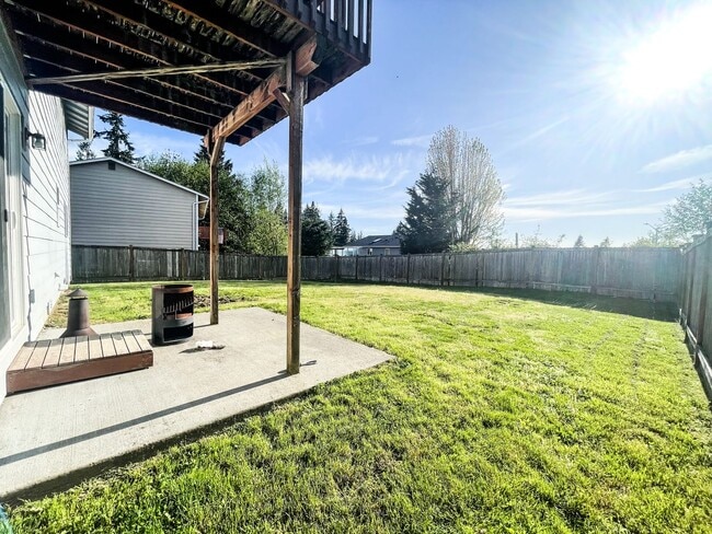 Building Photo - 3 Bedroom Arlington Home