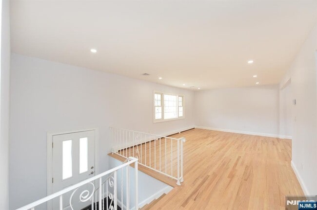 Building Photo - 269 Columbia Terrace