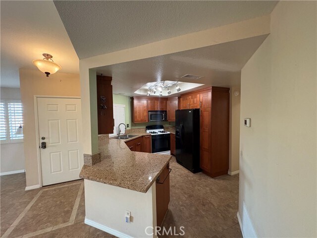 Building Photo - 28311 Ave Francesca