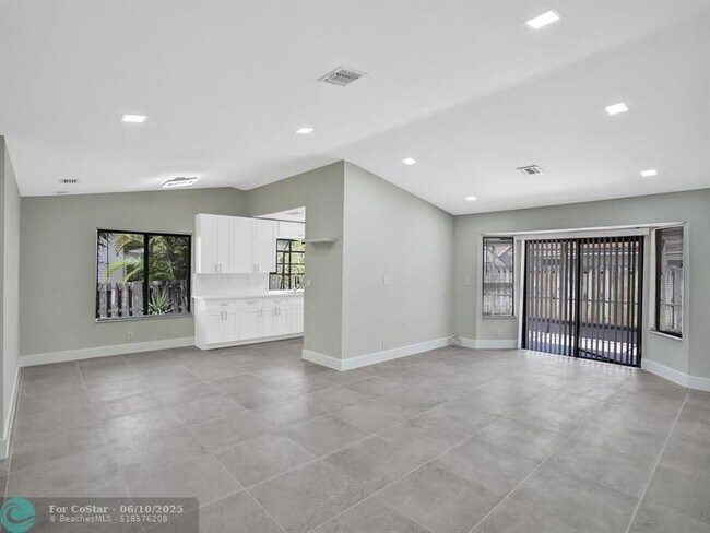 Building Photo - 3216 NW 105th Ave