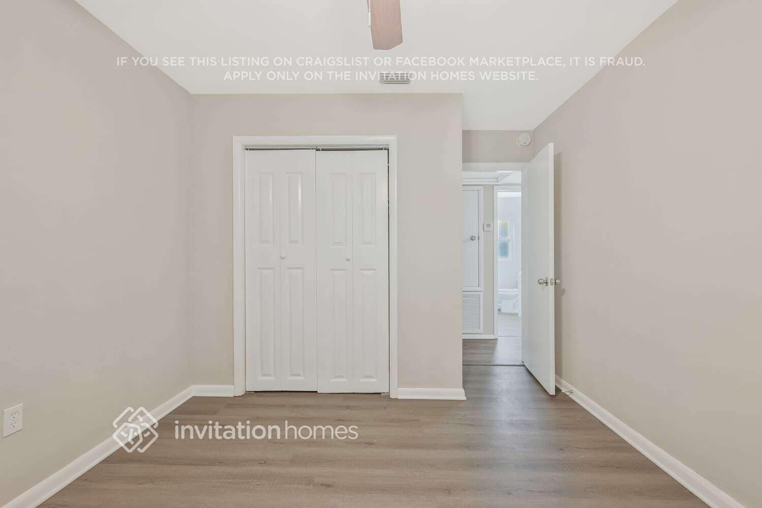 Building Photo - 6000 Balboa Dr