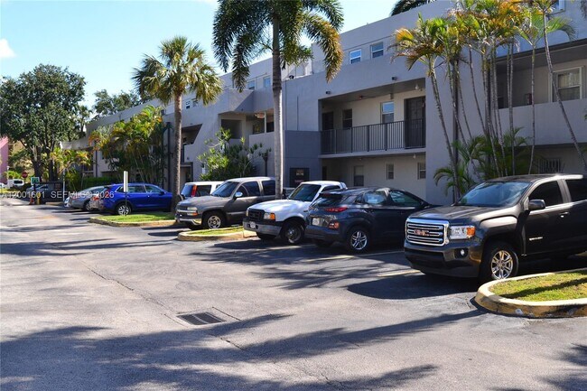 Building Photo - 220 NW 87th Ave